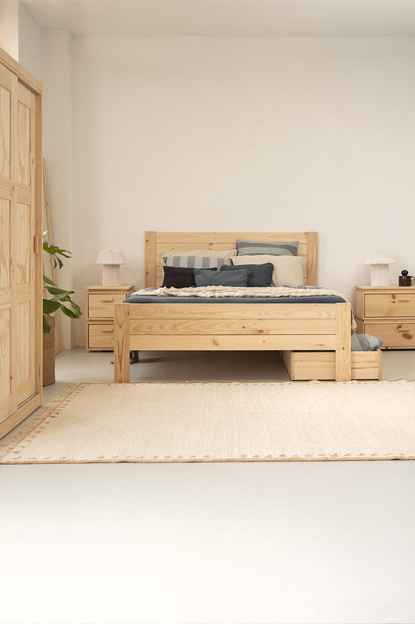 Imagen de ambiente 5 para:Cama doble con caj&oacute;n de almacenaje de madera maciza de pino